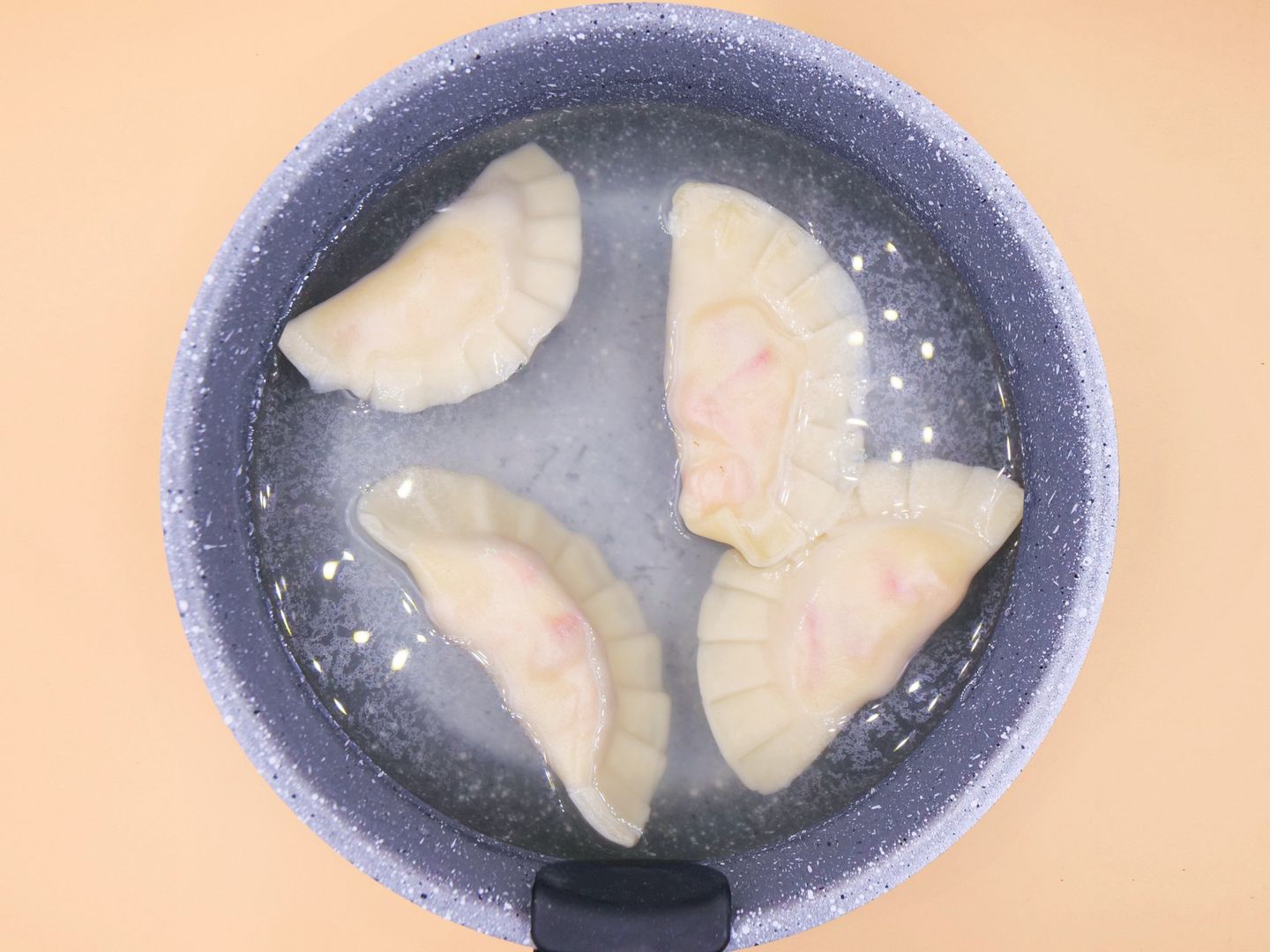 Pierogi z truskawkami przepis