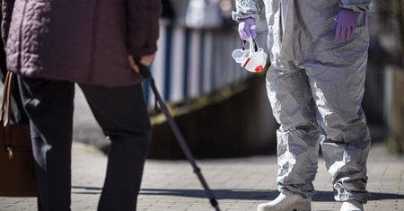 Sanatoria odsyłają kuracjuszy do domów. "Nikt z obsługi nawet nie zaproponował pomocy"