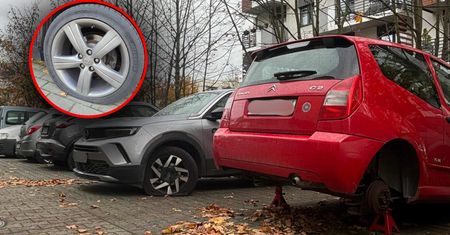 Blisko setka aut zniszczona we Wrocławiu. Porażające obrazki