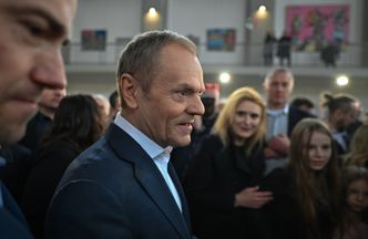 Tusk odpowiedział na krytykę Balcerowicza. Lider PO broni "babciowego"
