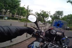 Szaleńczy rajd motocyklem po Warszawie. "Na ratunek życiu" [WIDEO]