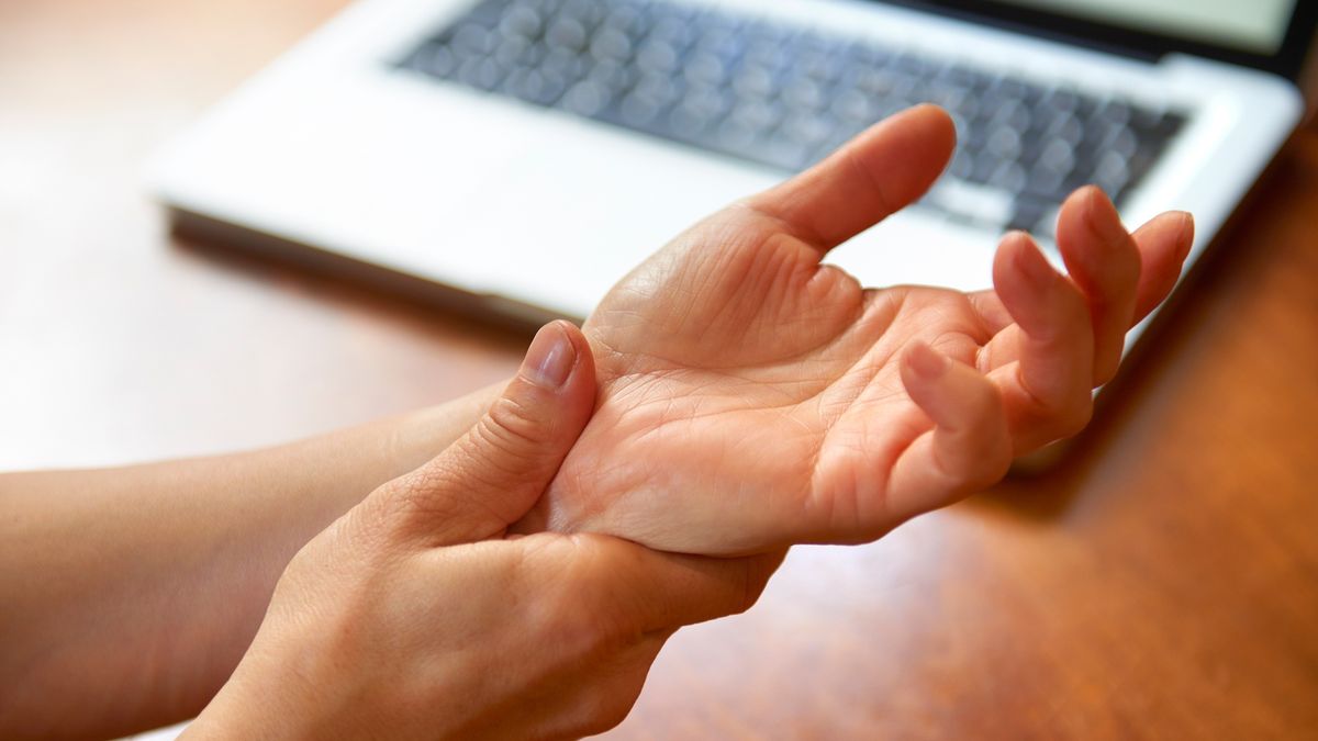 Myszka ergonomiczna to ulga dla nadgarstka