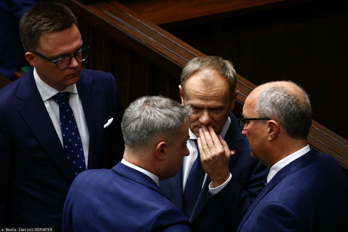 Szymon Hołownia, Donald Tusk i liderzy Lewicy w Sejmie