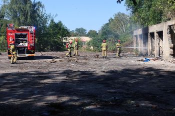 Łódź: Pożar komórek w centrum. Ogień gasiły trzy zastępy strażaków