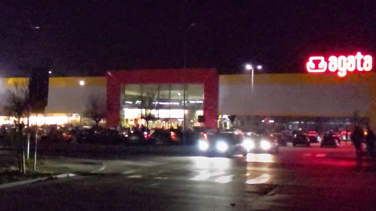 W Węglinie organizowane są nielegalne zloty samochowe