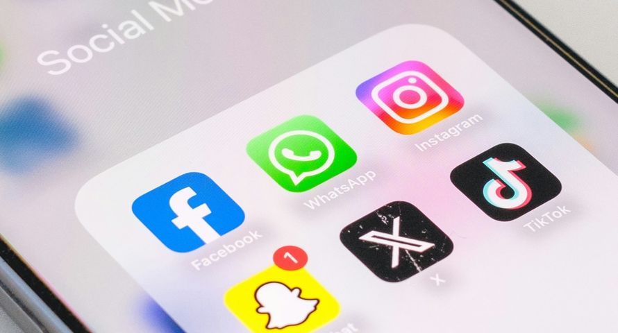 TikTok bliżej Instagrama w Polsce. Dłużej na Snapchacie