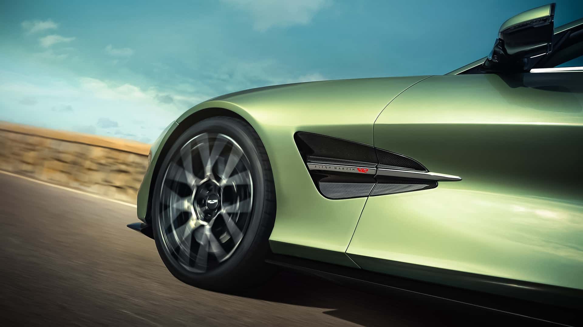 Aston Martin Vanquish Volante