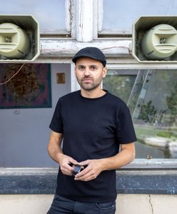 Wrocław. "Od koronawirusa rosną skrzydła". Drukarka fake newsów