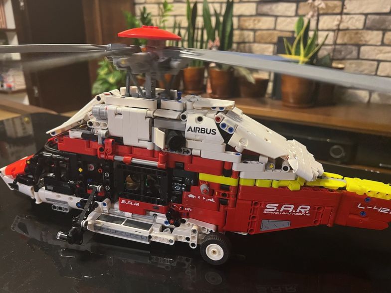 Airbus H175 z klocków LEGO