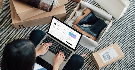 Zwrot zakupów online. Tak sklepy działają niezgodnie z prawem