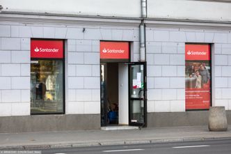 Olbrzymia transakcja. Austriacy przejmują duży bank w Polsce. Brak sprzeciwu KNF