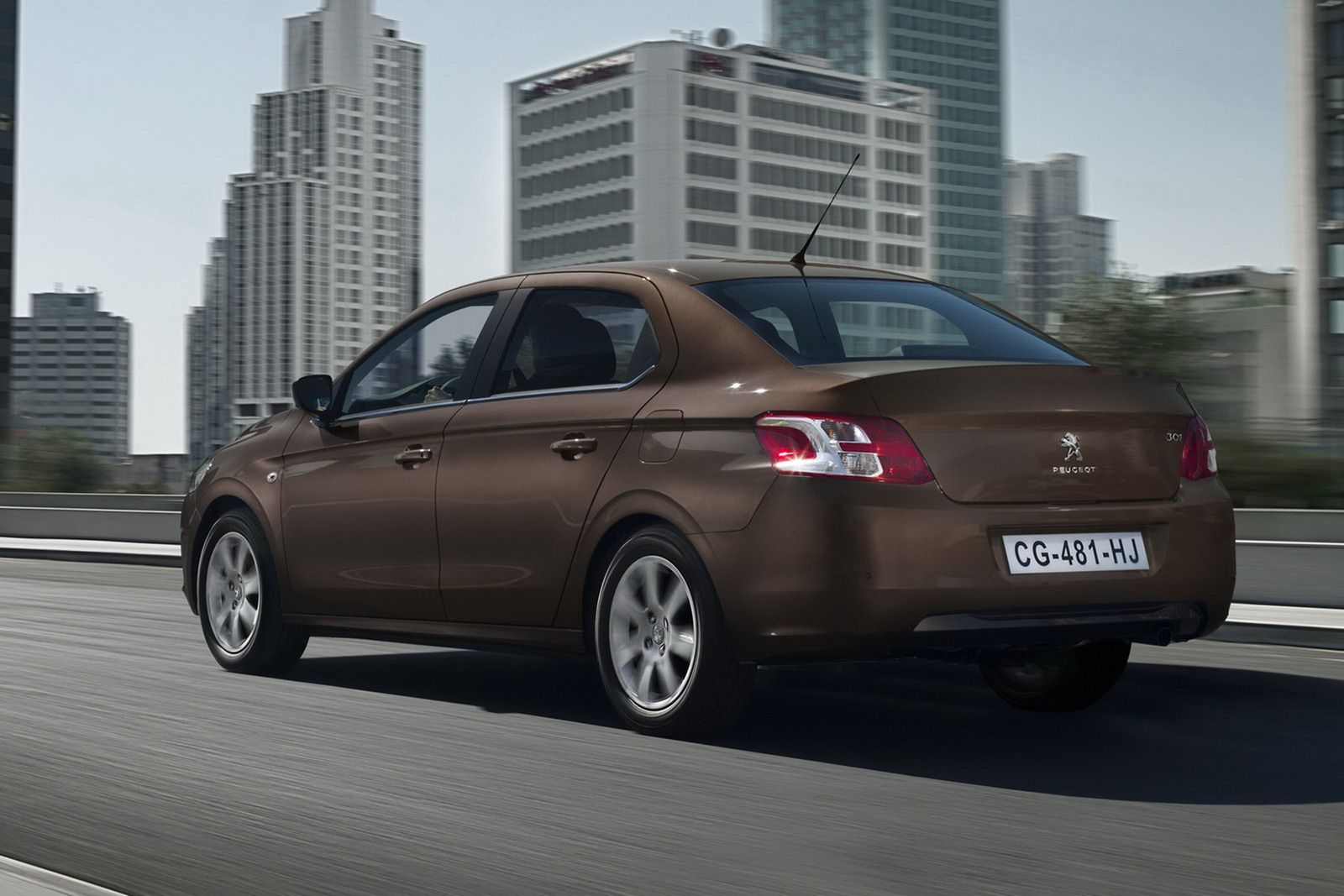 Globalny Peugeot 301 i nowe zdjęcia [galeria] 11