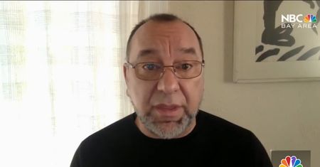 Zaatakowali go podczas sesji. Mieli broń