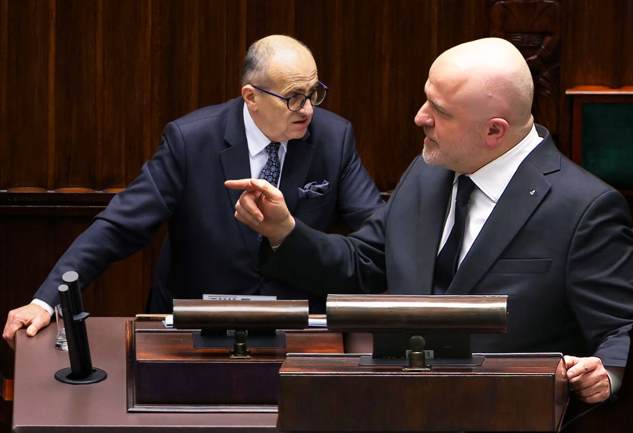 "Fiksum dyrdum". Gorąco w Sejmie po wystąpieniu Sikorskiego [RELACJA NA ŻYWO]