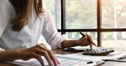 Połącz raty w jedną i odetchnij. Jak działa kredyt konsolidacyjny online w Banku BNP Paribas?