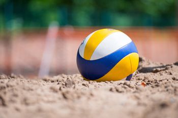 Plażowa siatkówka nad Jeziorem Miedwie: Wkrótce kolejny turniej