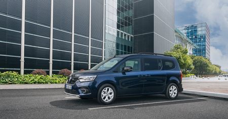 Renault Grand Kangoo debiutuje jako kombivan dla dużych rodzin