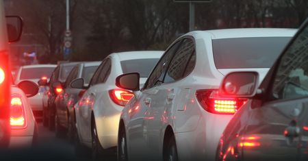 Pomiary ruchu na przejazdach kolejowych w Gostyninie. Sprawdzą dwie ulice