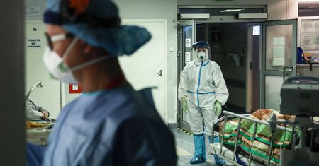 Przerażające! Tak w Polsce będzie rosła dzienna liczba zakażeń