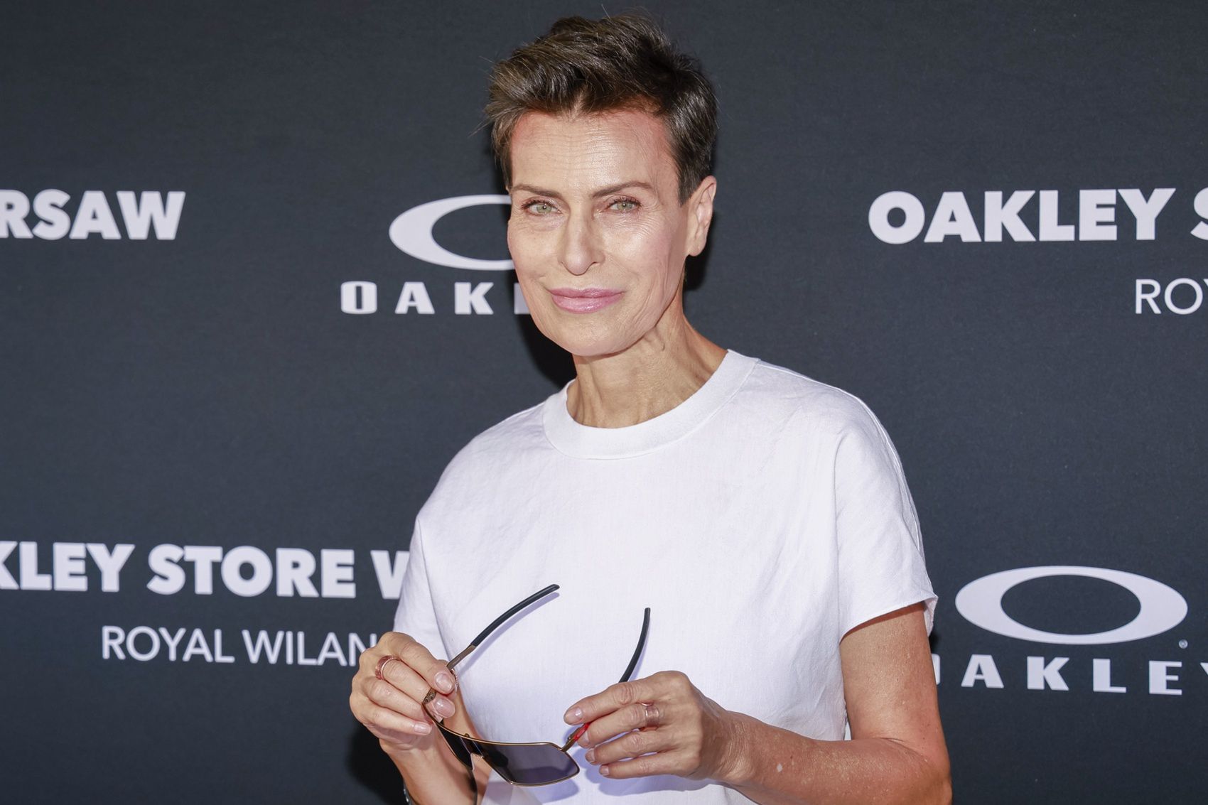 Danuta Stenka stawia na krótkie cięcie