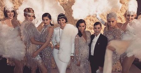 Tak się bawiły Kardashianki na urodzinach Kris Jenner (FOTO)