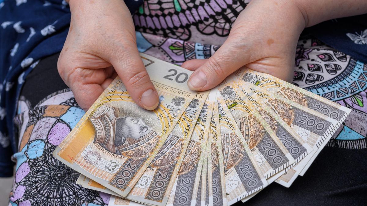 2150 zł miesięcznie od stycznia 2026 roku. Jakie warunki należy spełnić, by otrzymać bon senioralny?