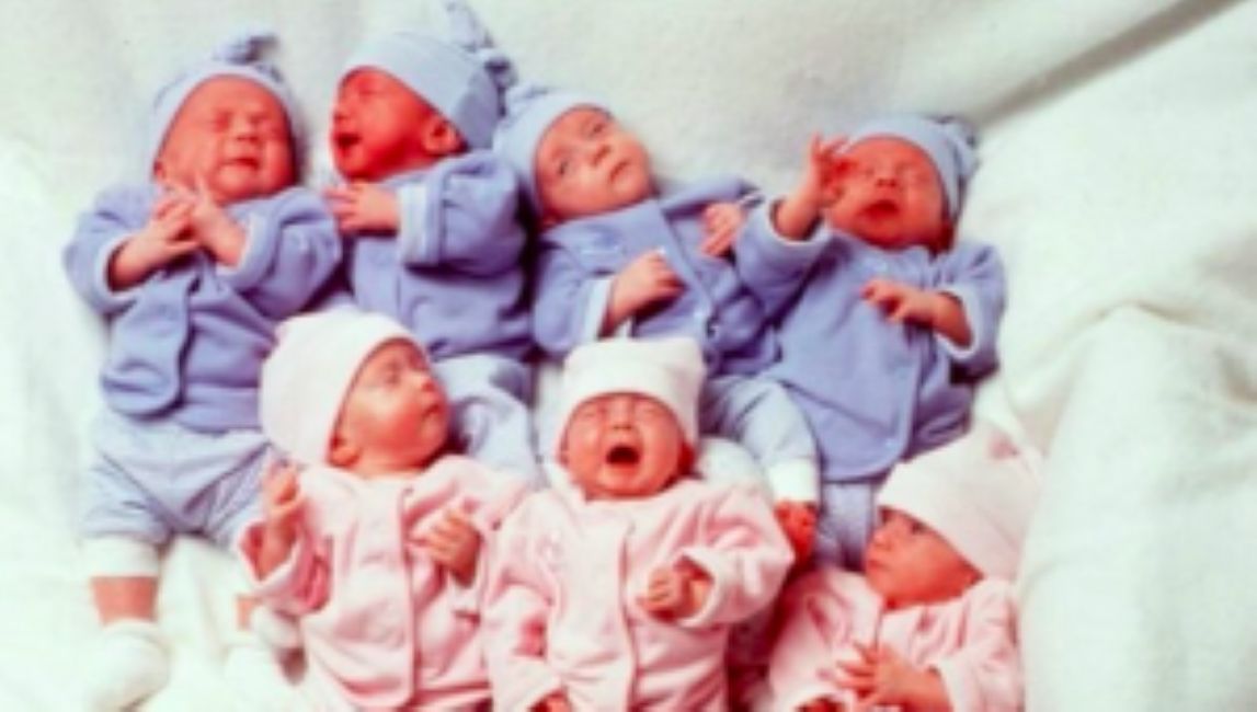 Rodzeństwo przyszło na świat podczas cesarskiego cięcia