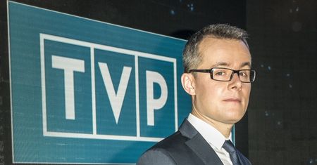 Były dyrektor Jedynki zmiażdżył widowisko TVP. "G…. pomalowane na biało-czerwono"
