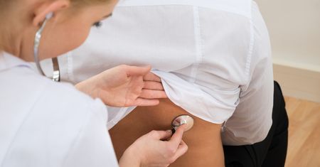 Śródmiąższowe zapalenie płuc - przyczyny, objawy i leczenie
