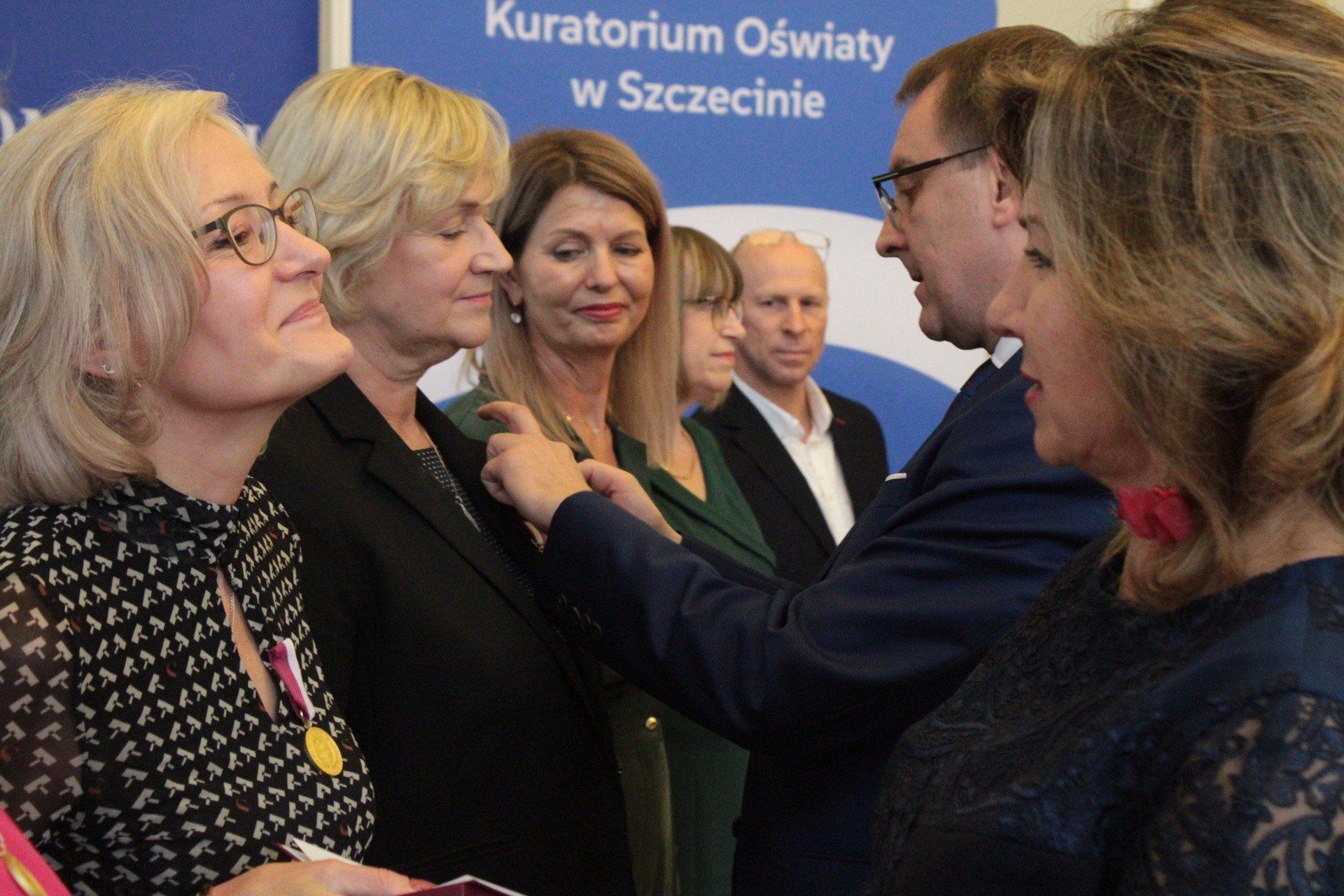 MEDALE ZA WIELOLETNIĄ PRACĘ DLA NAUCZYCIELI