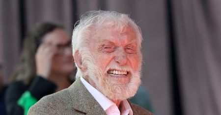 Dick Van Dyke odrzucił ofertę zagrania Jamesa Bonda. Mówi, czego żałuje