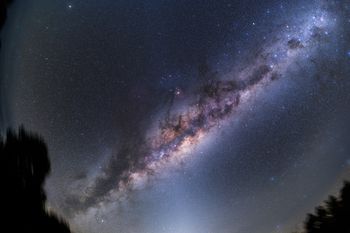 Nieznane struktury w ramionach spiralnych Drogi Mlecznej. Co to jest?