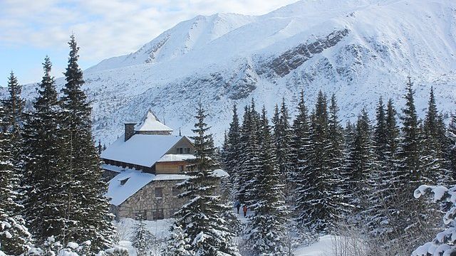 Noclegi za złotówkę w górskich schroniskach – promocja przyciąga