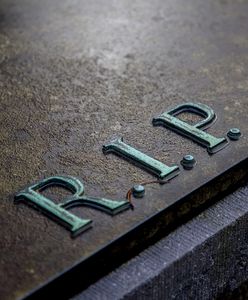 Ogromna kara dla parafii w Nowej Wsi Ełckiej. Powodem zniszczone groby