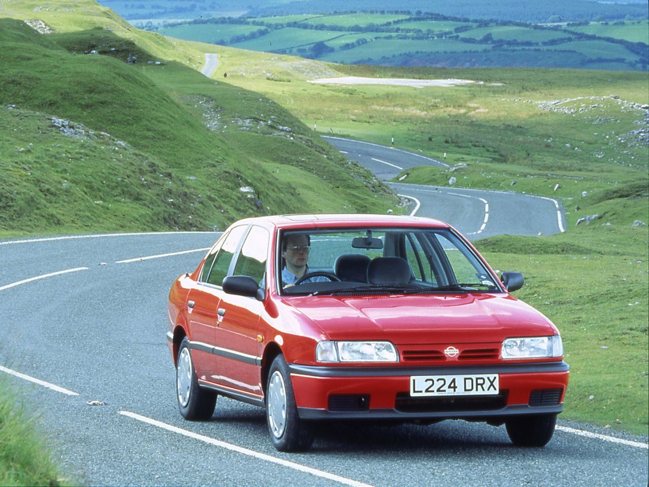 Nissan Primera P10