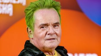 Piotr Pręgowski rozpływa się nad swoją eurowizyjną piosenką. "To jest PRZEBÓJ MASOWEGO RAŻENIA". Potwierdzacie?