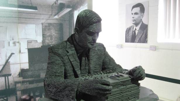 Alan Turing obchodziłby setne urodziny. Co mu zawdzięczamy? 1