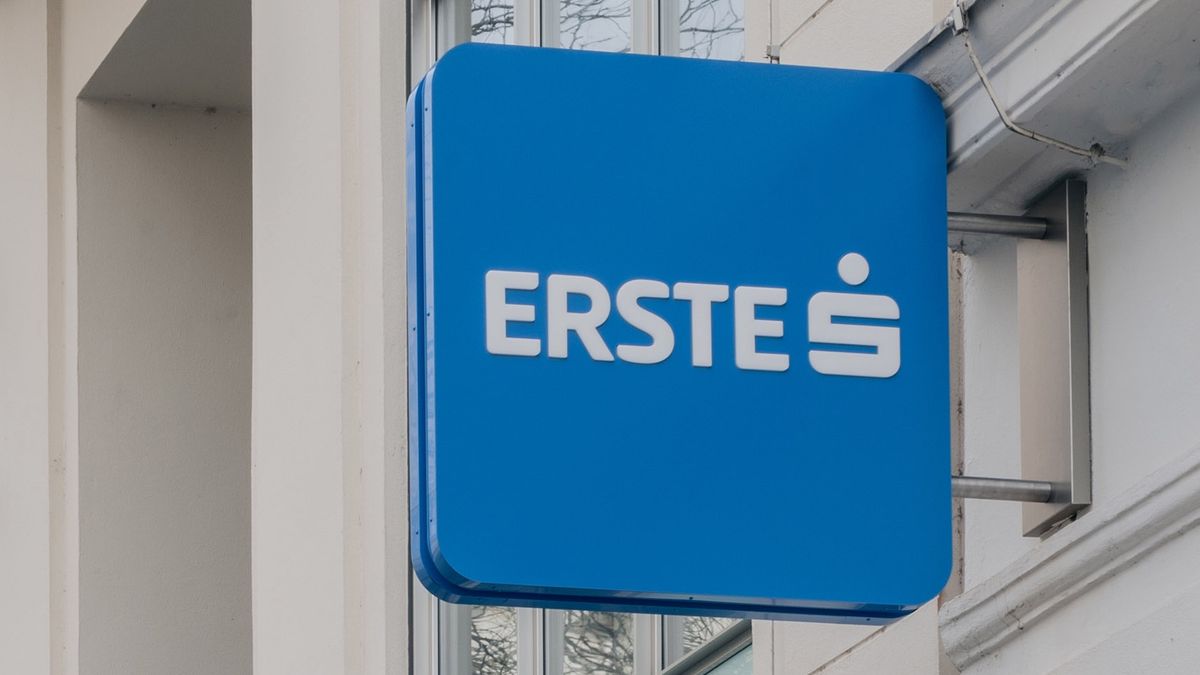 A sign outside an Erste Group Bank AG branch in Vienna, Austria, on Wednesday, Feb. 28, 2024. Erste Bank report earnings on Feb. 29. Photographer: Michaela Nagyidaiova/Bloomberg via Getty Images
