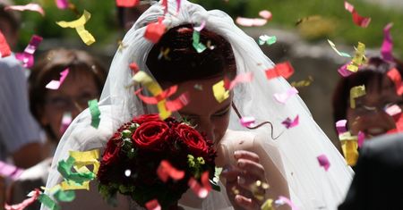Prezent od rodziców. "Dołożyli się i myślą, że to już prezent"