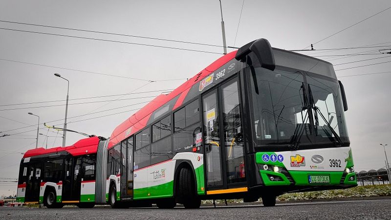Do Lublina dotarła pierwsza dostawa trolejbusów marki Solaris Trollino 18M | Miasto Lublin