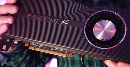 Radeon RX 5700 i RX 5700 XT - zaglądamy do pudełek