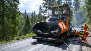 Zakopane: Wyścig z czasem w Tatrach. Trwa remont drogi do Morskiego Oka