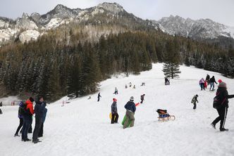 Koronawirus w Polsce. Stok pod Wieliczką otwarty w weekend. Policja wyjaśnia sprawę