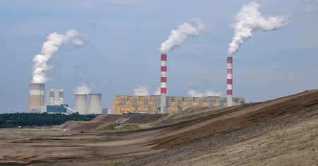 W 2036 r. chcą zamknąć Elektrownię Bełchatów. Mieszkańcy już dziś mówią o wzroście bezrobocia w regionie