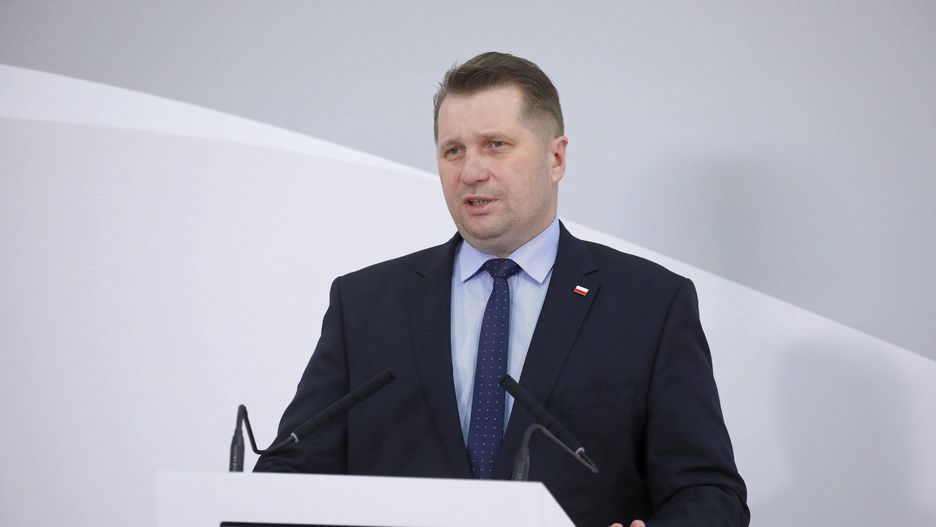 Polska szczepionka przeciw COVID-19 bez pieniędzy. Czarnek zaoferował pomoc