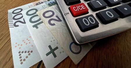2 mld zł z dodatków osłonowych. Wsparcie dla milionów gospodarstw