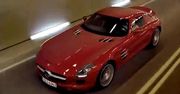 Mercedes SLS wyśmiał grawitację [wideo]