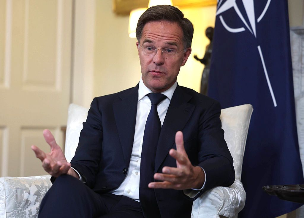 Francuskie media wskazują, co powinno zrobić NATO. "Rosja przekracza czerwoną linię"