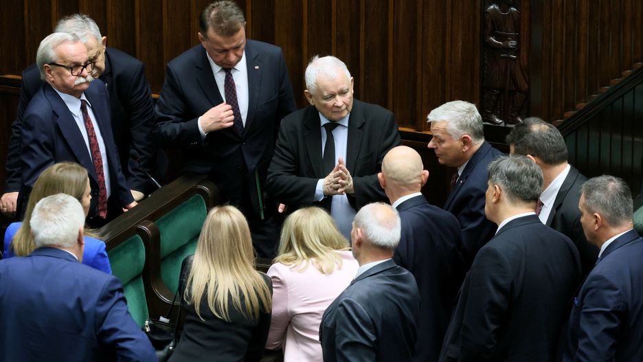 Jarosław Kaczyński instruuje posłów PiS