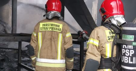 Pożar w zakładzie produkcji styropianu w Strzyżewicach. Nie żyje pracownik
